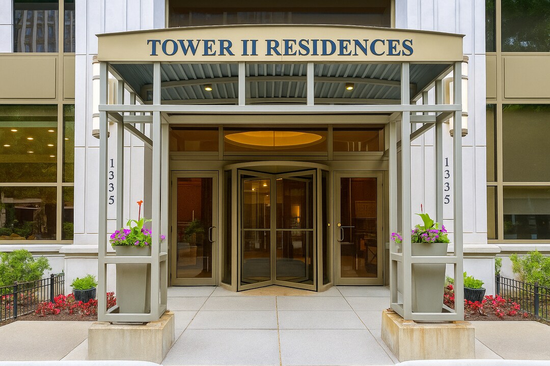 1335 S Prairie Ave, Unit 408 in Chicago, IL - Building Photo