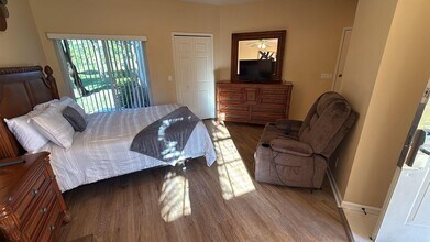 8294 Mulligan Cir in Port St. Lucie, FL - Building Photo - Building Photo