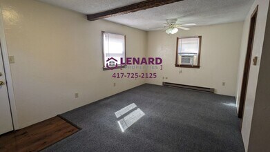 318 W Colgate St in Bolivar, MO - Building Photo - Building Photo