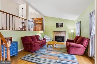 4708 SUMMIT Rd in Charles Town, WV - Building Photo - Building Photo