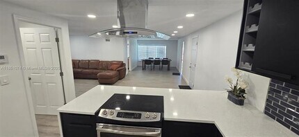 5310 SW 23rd Terrace in Fort Lauderdale, FL - Building Photo - Building Photo