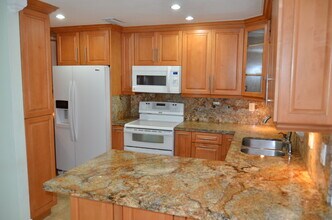 9466 SW 5th Ln in Miami, FL - Building Photo - Building Photo