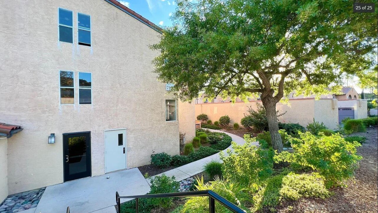 7160 Shoreline Dr in San Diego, CA - Building Photo