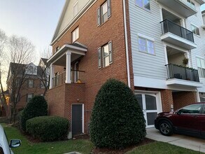 307 Le Gran Bnd in Atlanta, GA - Foto de edificio - Building Photo