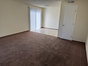 4898 Chinook Ct SE in Salem, OR - Building Photo - Building Photo