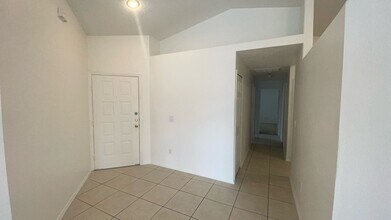 3236 Brewster Dr in Kissimmee, FL - Building Photo - Building Photo