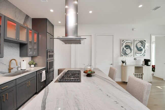 property at 1600 Post Oak Blvd