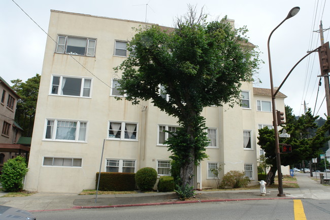 2924 Claremont Ave in Berkeley, CA - Building Photo - Building Photo