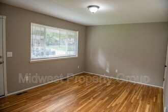 7316 Landi Ct in Hazelwood, MO - Building Photo - Building Photo