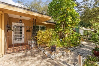3228 1st Ave W in Bradenton, FL - Building Photo - Building Photo