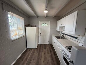 827 N Columbus Blvd in Tucson, AZ - Building Photo - Building Photo