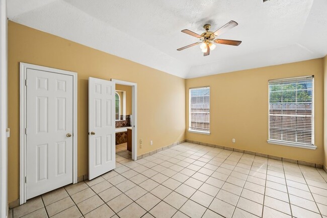 property at 5007 Kleinbrook Dr