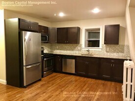 10 Greylock Rd in Boston, MA - Building Photo