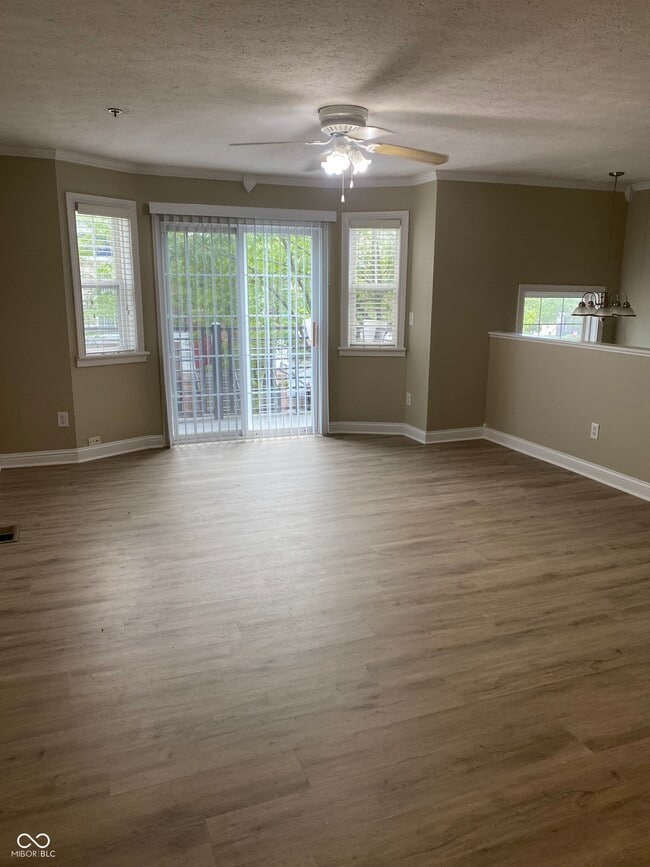 1467 Oakhill Dr in Greenwood, IN - Building Photo - Building Photo