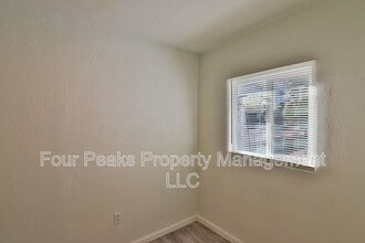 102 E Hatcher Rd in Phoenix, AZ - Building Photo - Building Photo