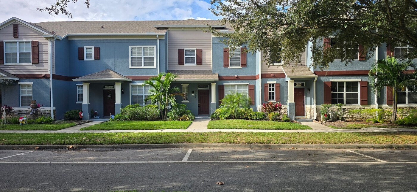 13268 Silver Strand Falls Dr in Orlando, FL - Building Photo