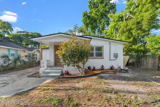 140 Jackson Rd in Atlantic Beach, FL - Building Photo - Building Photo