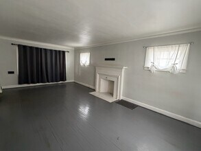 1859 Goleta Ave in Youngstown, OH - Building Photo - Building Photo