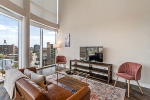 530 Massachusetts Ave in Indianapolis, IN - Building Photo