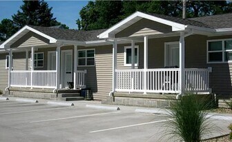 728 W Calhoun St in Macomb, IL - Building Photo