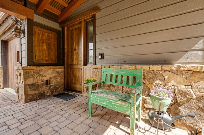 property at 84 Glacier Club Trail