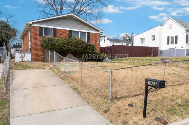 1423 Pacific Ave in Capitol Heights, MD - Building Photo - Building Photo