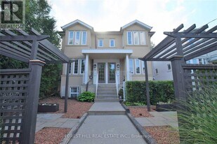 104 Braemar Ave in Toronto, ON - Building Photo