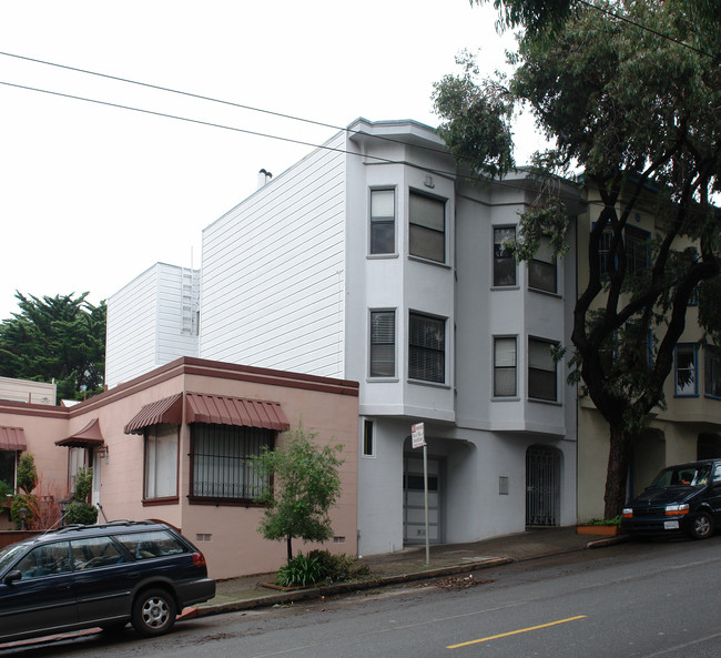 71-73 Cortland Ave in San Francisco, CA - Building Photo - Building Photo