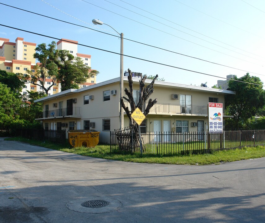 131 NE 77th St in Miami, FL - Building Photo