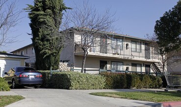 The Stoneridge Apartments in Ontario, CA - Building Photo - Building Photo