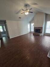 1359 Cleardale Dr in Dallas, TX - Building Photo - Building Photo