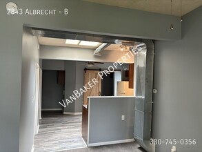 2843 Albrecht Ave in Akron, OH - Building Photo - Building Photo