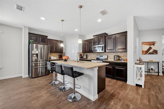 1029 Nicole Way in Burleson, TX - Building Photo - Building Photo