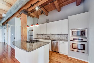 728 W Jackson Blvd in Chicago, IL - Building Photo - Building Photo