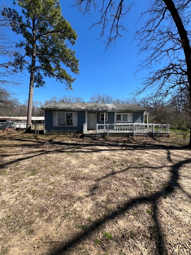 property at 3233 Riviera St