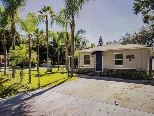 9725 Alsobrook Ave in Riverview, FL - Building Photo - Building Photo
