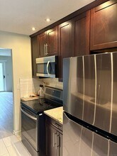 1410 Whitney Ave, Unit APT D1 in Hamden, CT - Building Photo - Building Photo