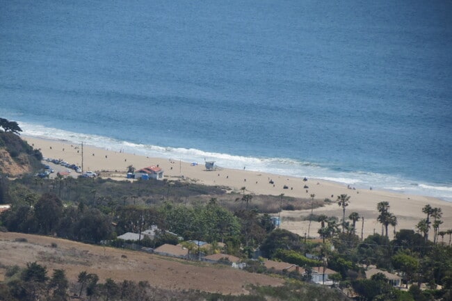 property at 30001 Zenith Point Rd