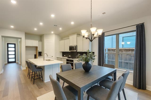 property at 2808 Crane Ct