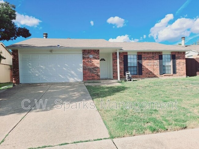 627 Valley View Dr in Allen, TX - Building Photo - Building Photo