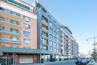 One Sixteen in Rockaway Park, NY - Foto de edificio - Building Photo