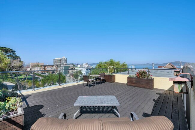 2552 Hyde St in San Francisco, CA - Building Photo - Building Photo