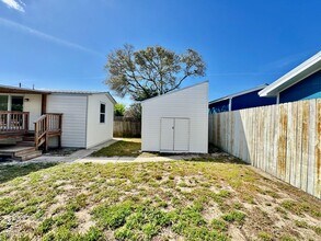 325 Hibiscus Dr in Panama City Beach, FL - Building Photo - Building Photo