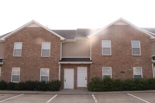 2280 McCormick Lane in Clarksville, TN - Building Photo