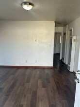 3736 Clay St in Sacramento, CA - Building Photo - Building Photo