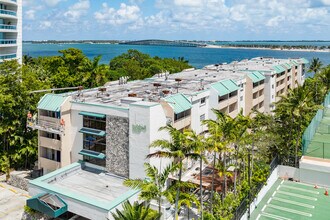 Brickell Mar Condominiums in Miami, FL - Foto de edificio - Building Photo
