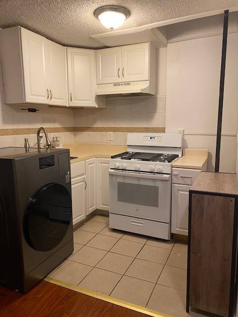 20-03 26th St in Queens, NY - Building Photo