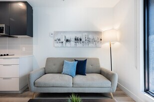 237 Rue Lucien-L'Allier, Unit SI ID1261824P in Montréal, QC - Building Photo