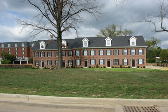 The Village at Richmond Woods in Lexington, KY - Foto de edificio - Building Photo