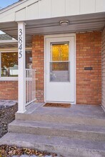 3845 Douglas Dr N in Minneapolis, MN - Foto de edificio - Building Photo